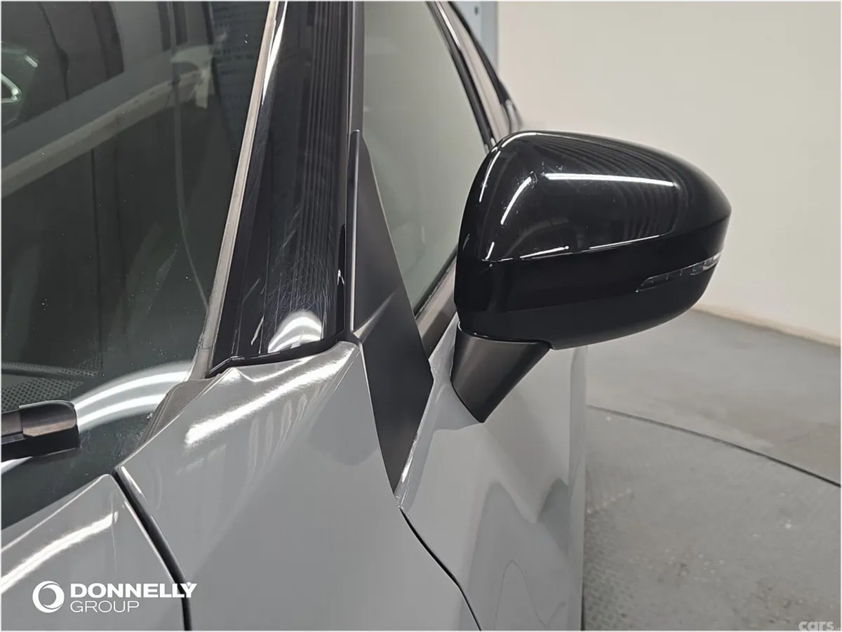 Nissan Juke Hatchback, Petrol, 2024, Grey