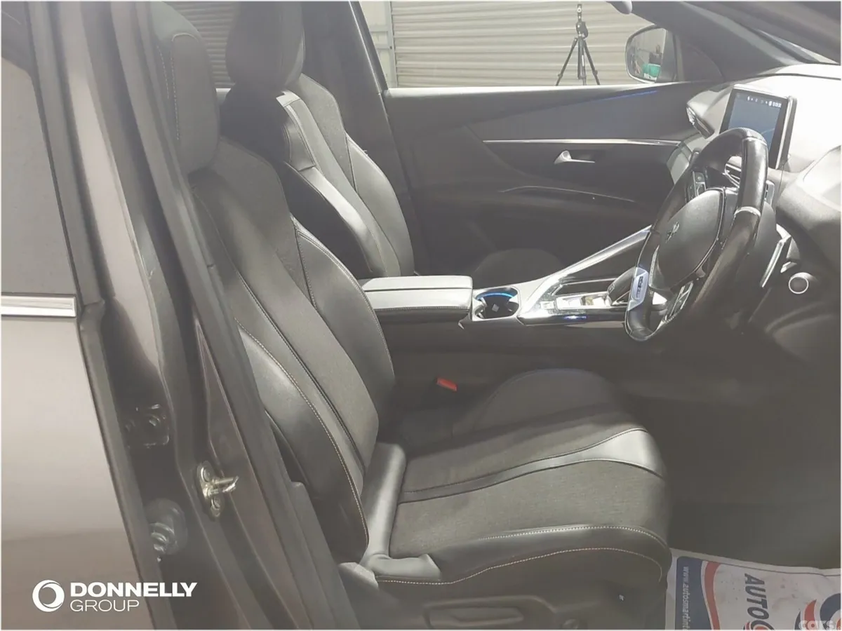 Peugeot 3008 Estate, Petrol, 2020, Grey