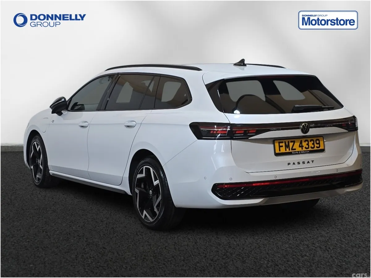 Volkswagen Passat Estate, Petrol Hybrid, 2024, White