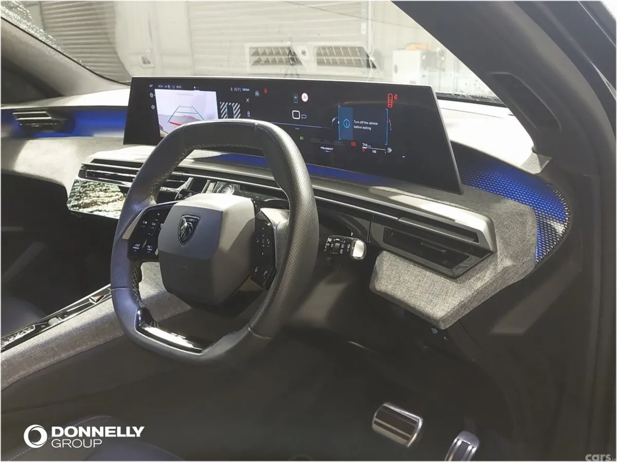 Peugeot 5008 SUV, Petrol, 2025, Grey
