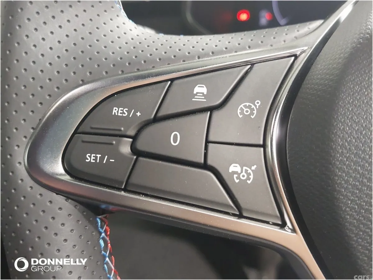 Renault Clio Hatchback, 2026, 