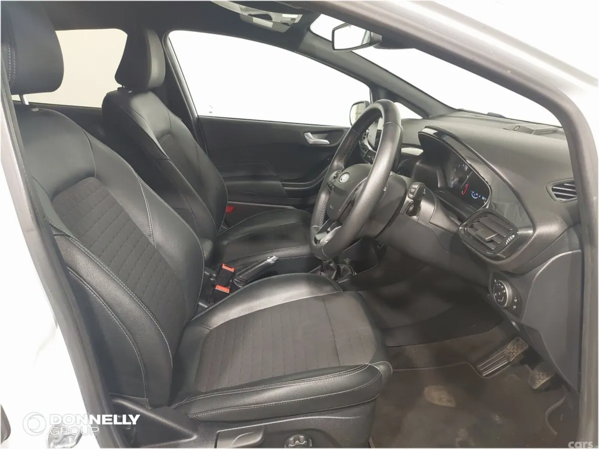 Ford Fiesta Hatchback, Petrol, 2020, White