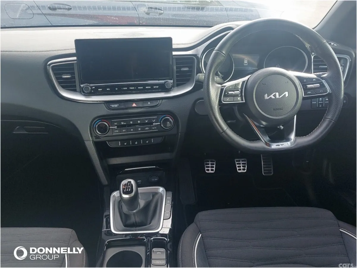 Kia Ceed Hatchback, Petrol, 2024, Red