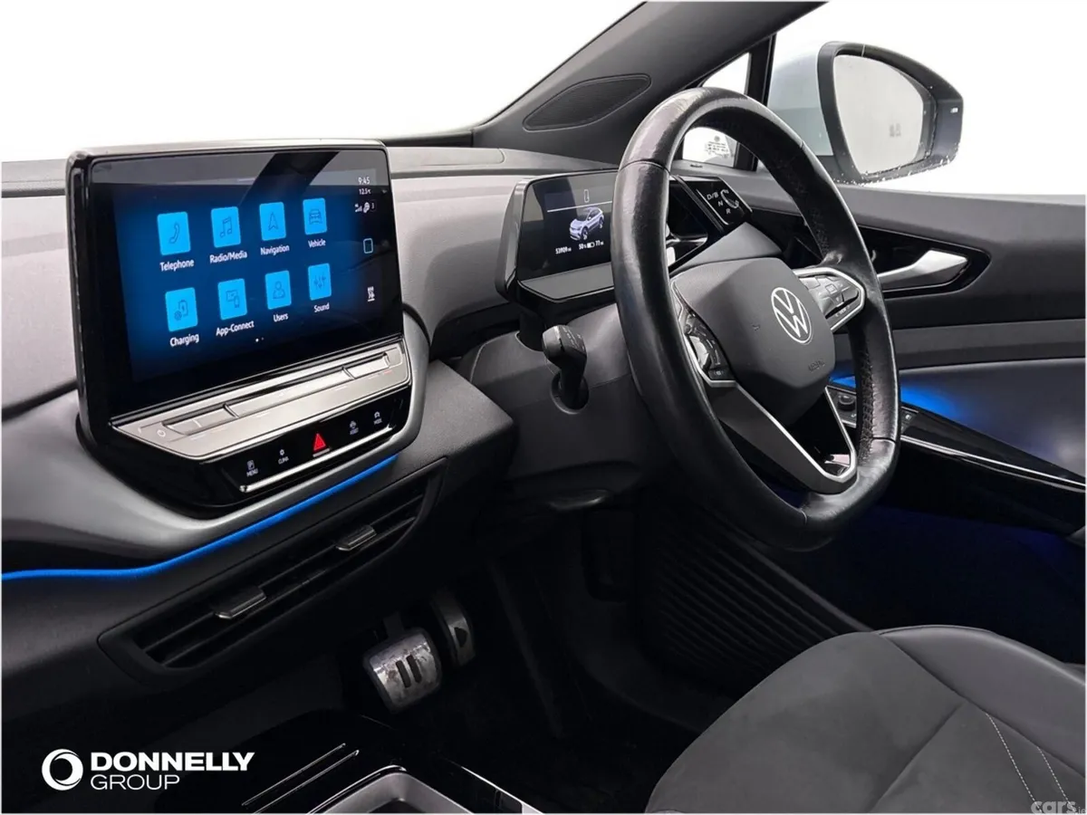 Volkswagen ID.4 Estate, Electric, 2022, White