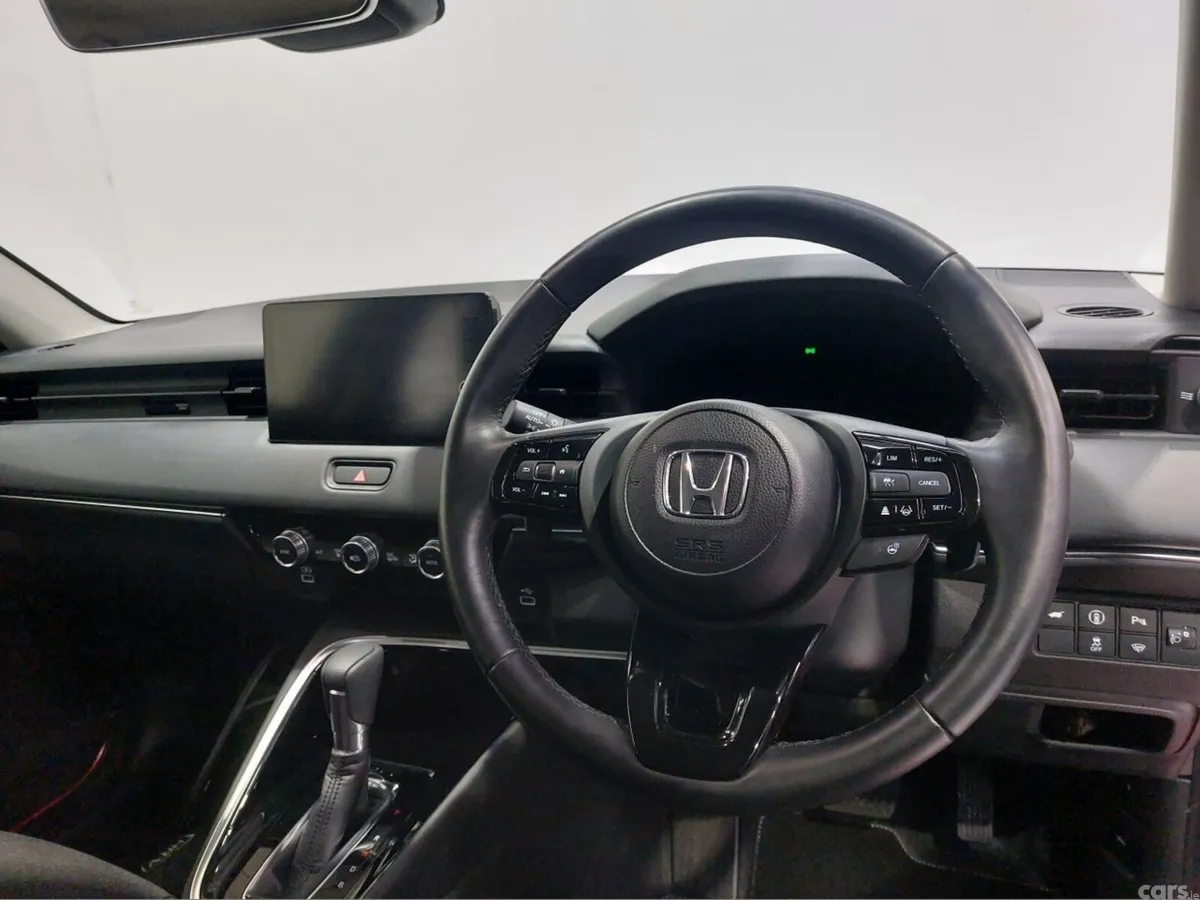 Honda HR-V Hatchback, Petrol Hybrid, 2023, Red