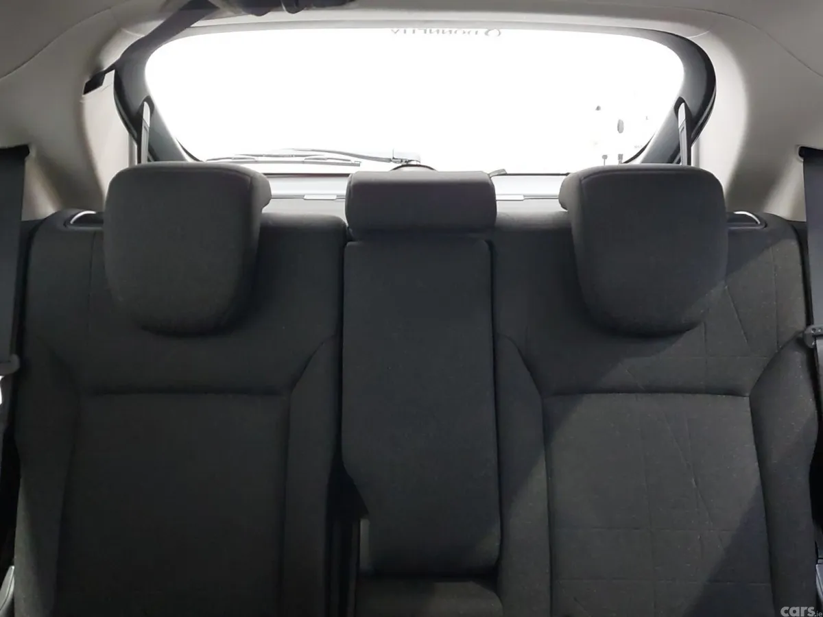 Honda HR-V Hatchback, Petrol Hybrid, 2023, Red