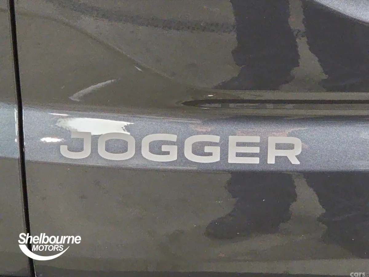 Dacia Jogger MPV, Petrol, 2023, Grey