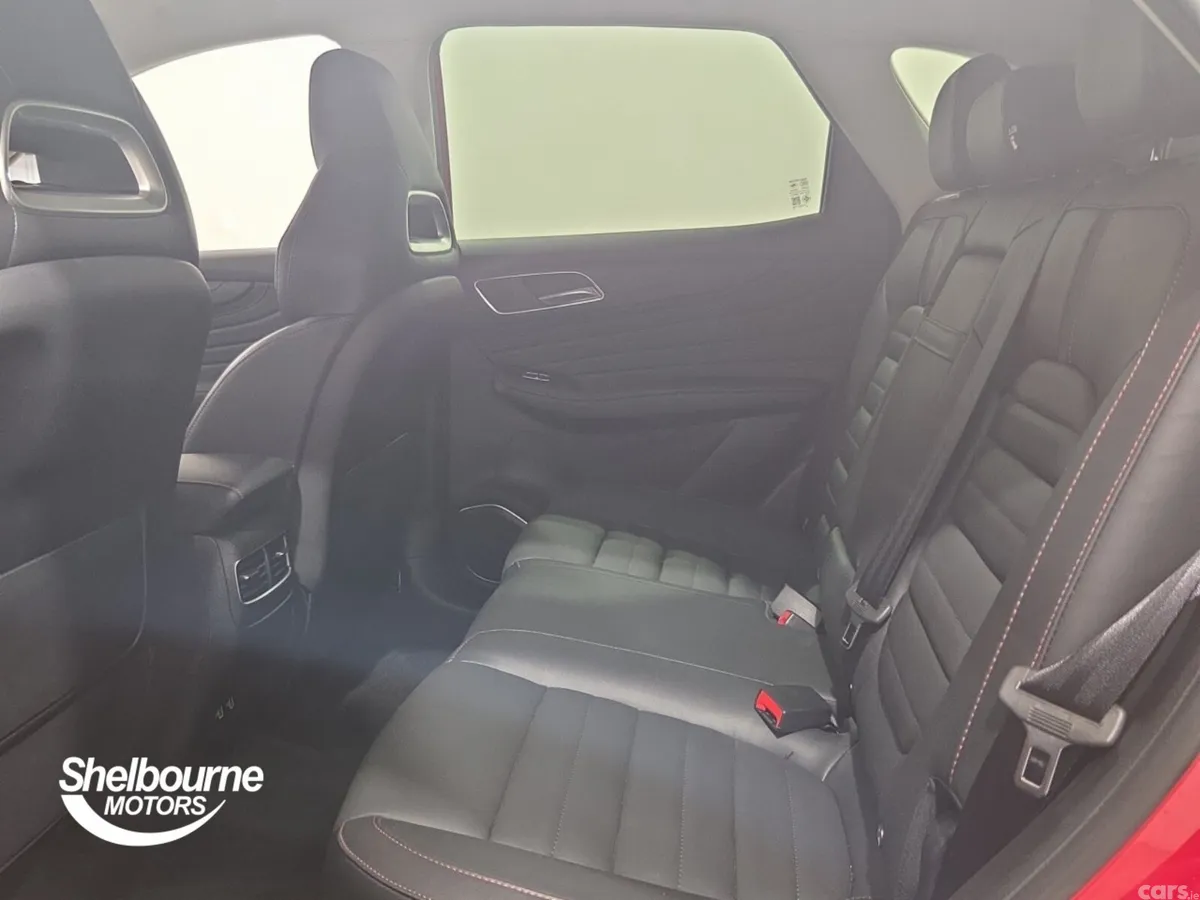 MG HS Hatchback, Petrol, 2023, Red