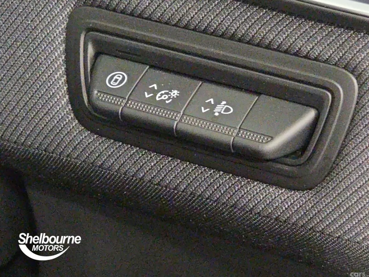 Renault Clio Hatchback, 2026, 