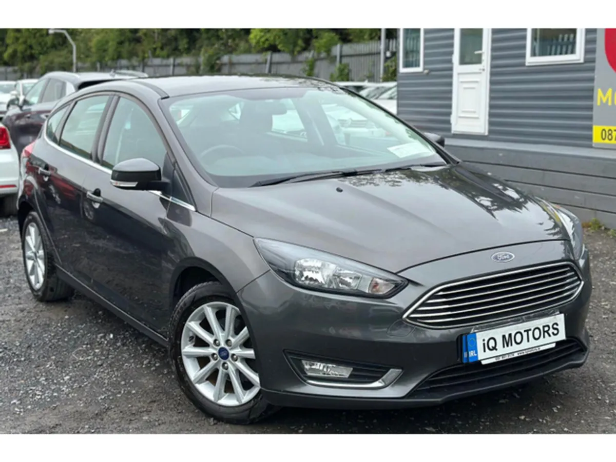 Ford Focus Hatchback, Petrol, 2018, Grey