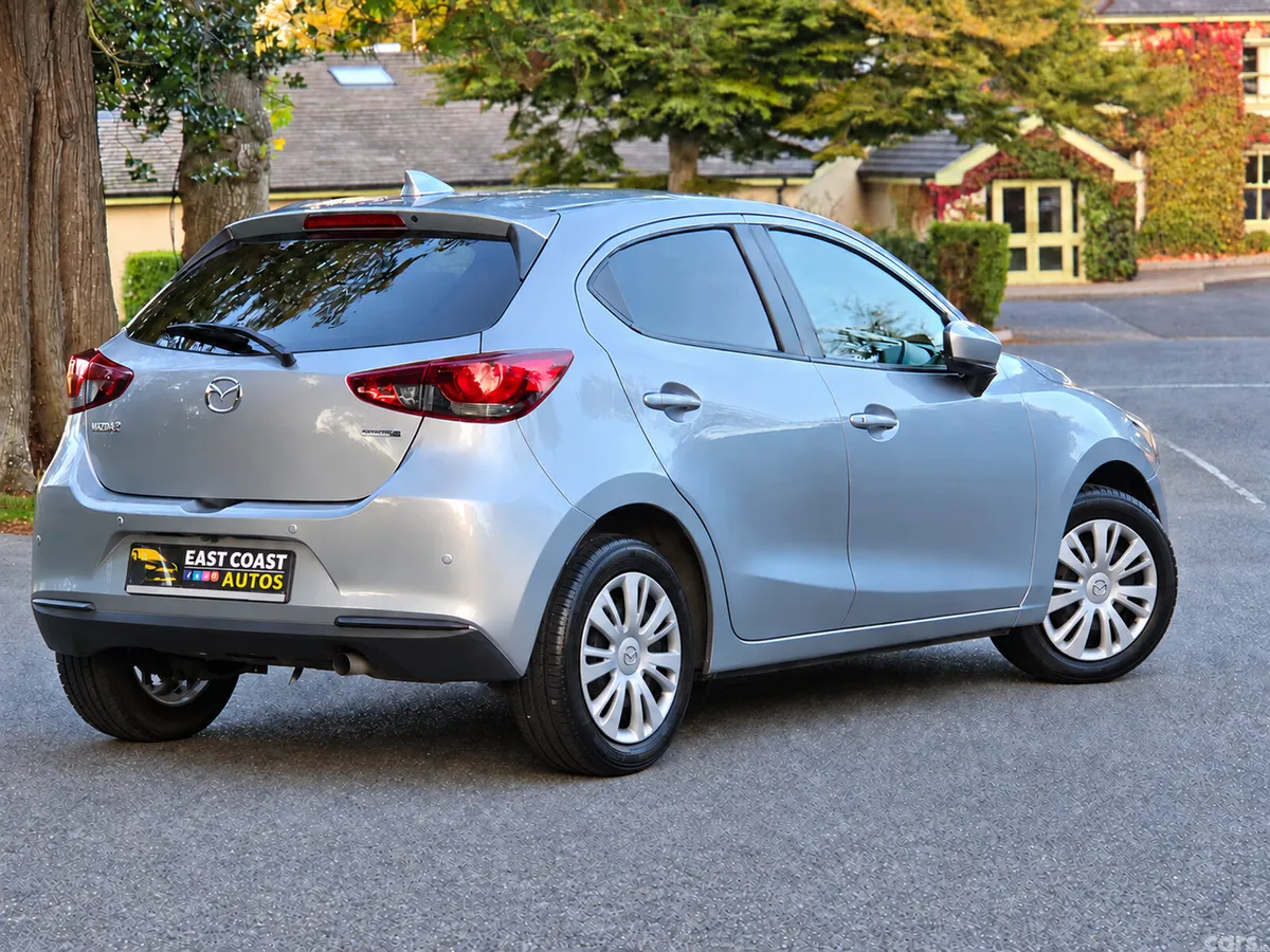 Mazda Mazda2 Hatchback, Petrol, 2021, Silver