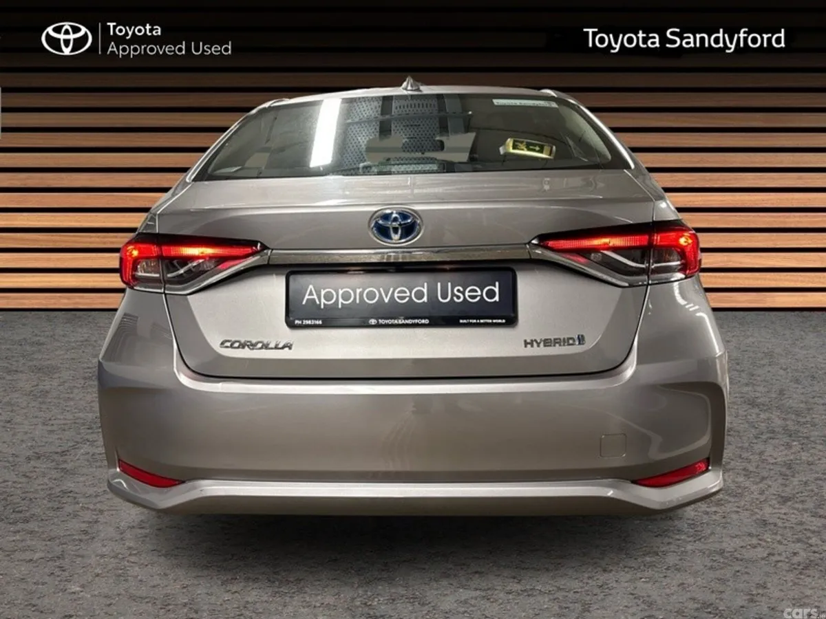 Toyota Corolla Saloon, Petrol Hybrid, 2020, Grey
