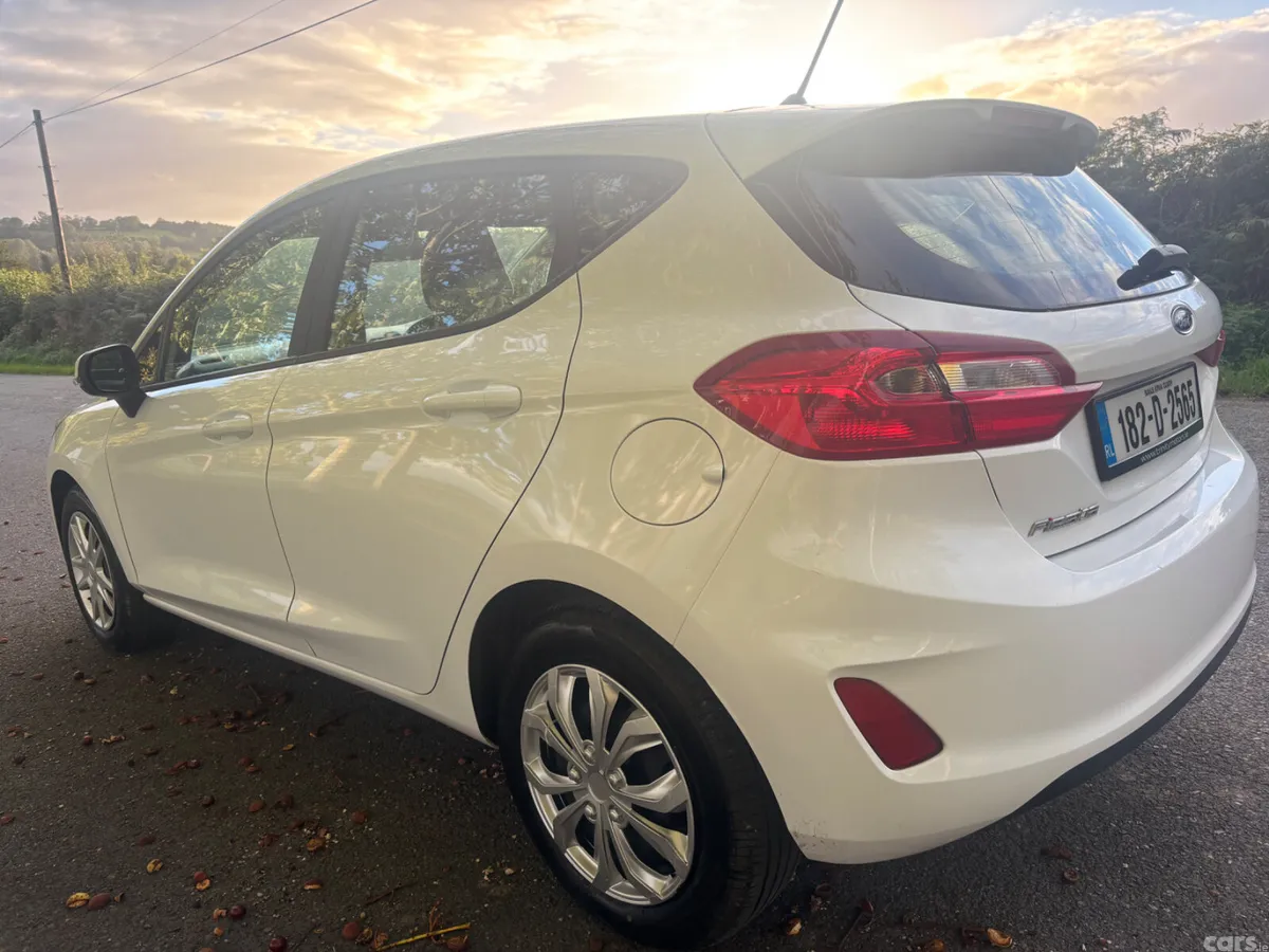 Ford Fiesta Hatchback, Petrol, 2018, White