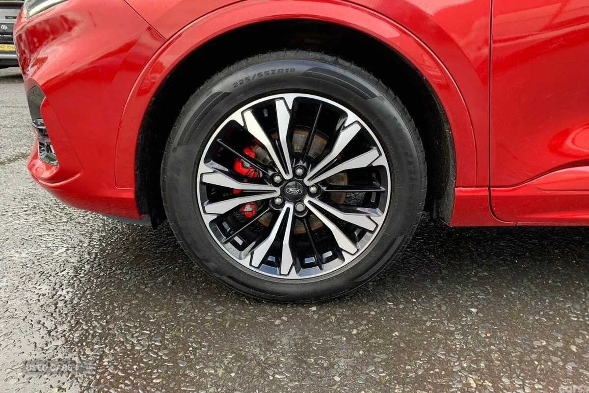 Ford Kuga SUV, Petrol, 2021, Red