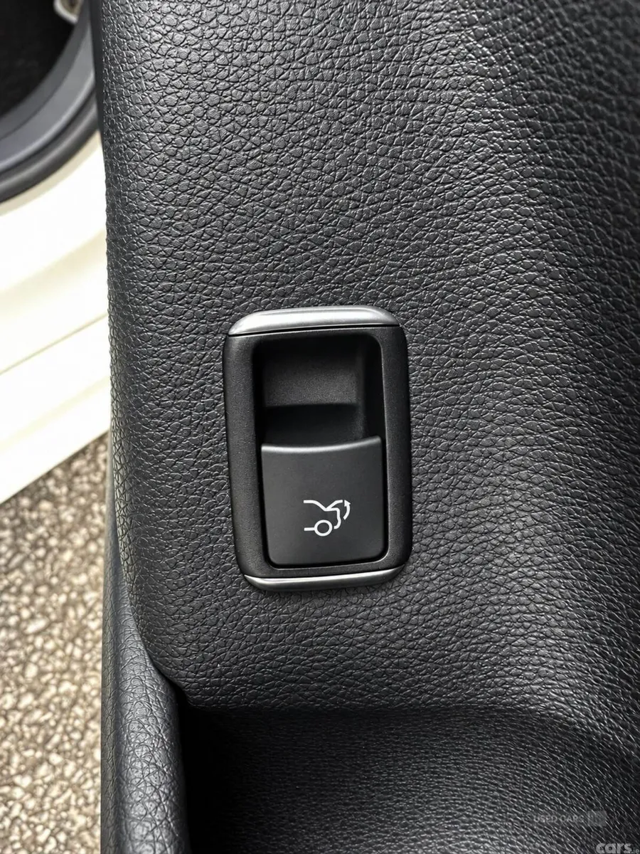 Mercedes-Benz CLA , Petrol, 2014, White