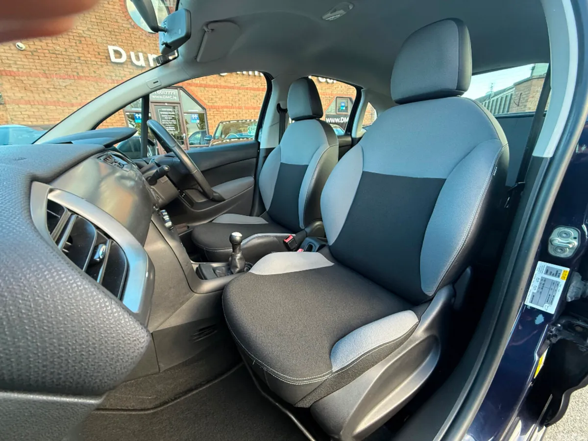 Citroen C3 Hatchback, Petrol, 2015, Blue