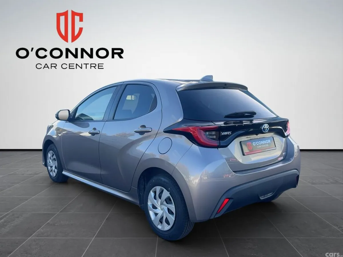 Toyota Yaris Hatchback, Petrol Hybrid, 2021, Brown