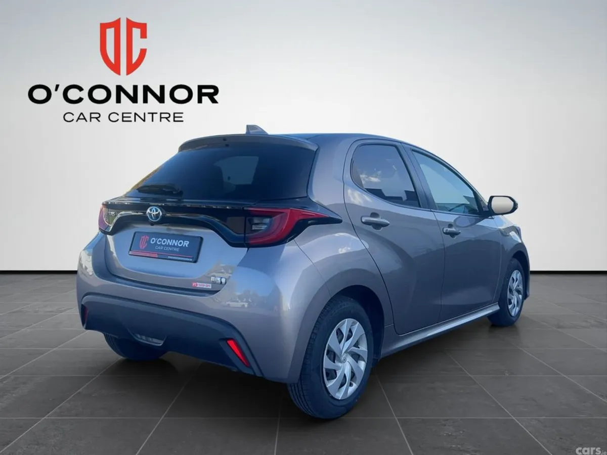 Toyota Yaris Hatchback, Petrol Hybrid, 2021, Brown