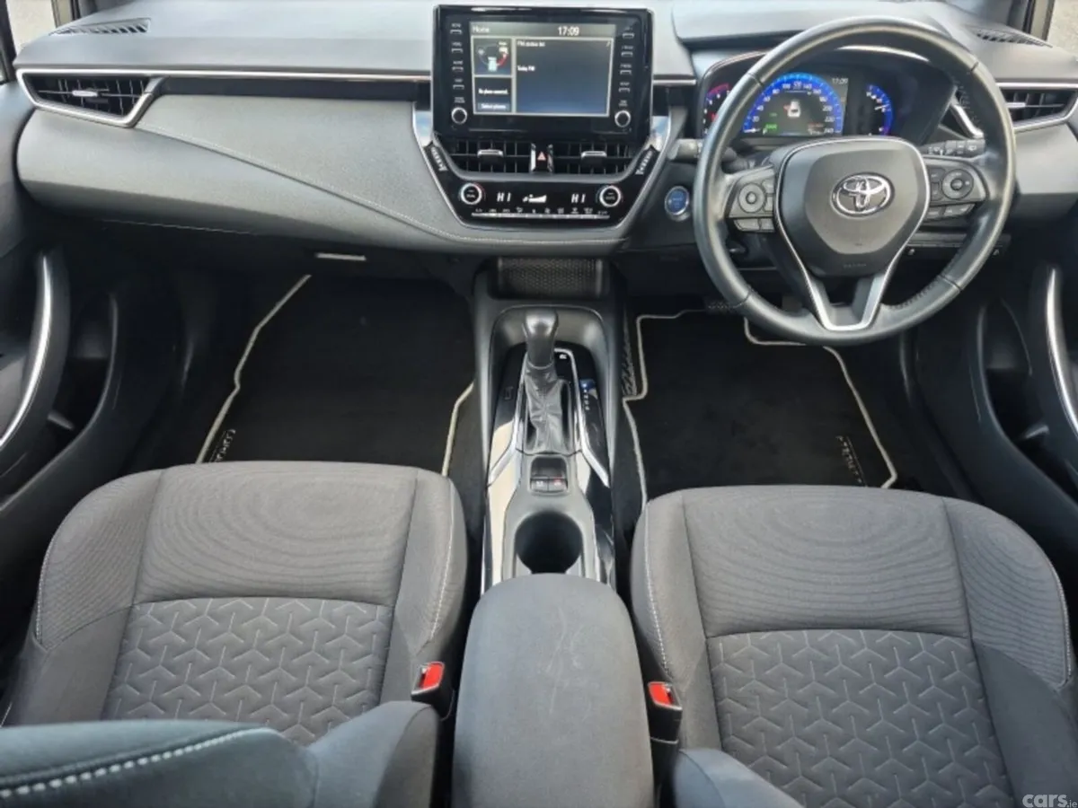 Toyota Corolla Hatchback, Petrol Hybrid, 2023, Green