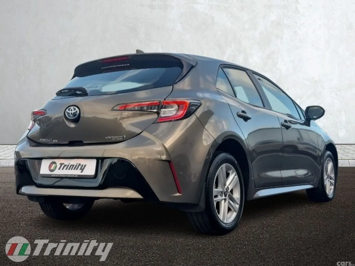 Toyota Corolla Hatchback, Petrol Hybrid, 2023, Green