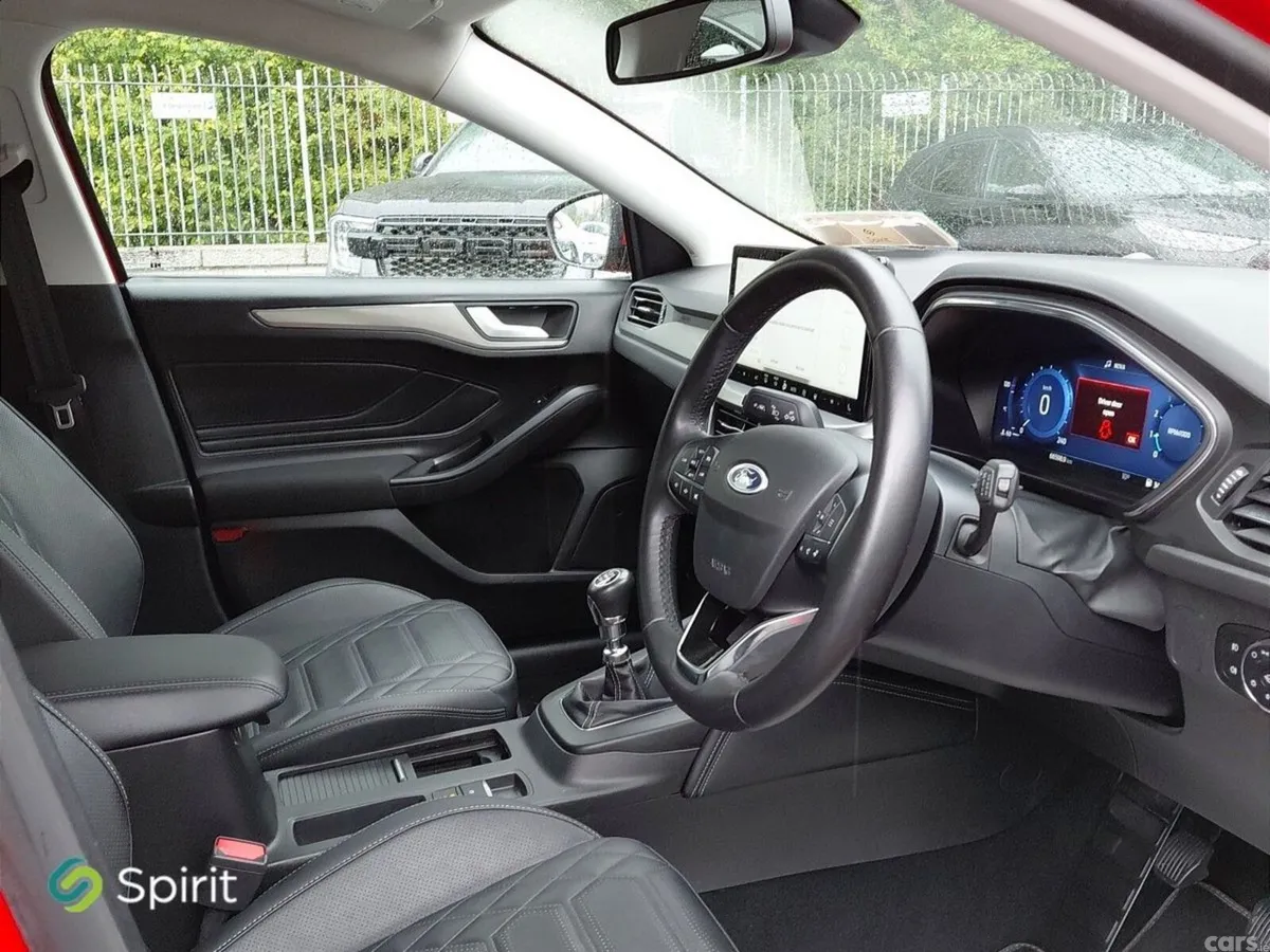 Ford Focus Hatchback, Petrol, 2024, Red