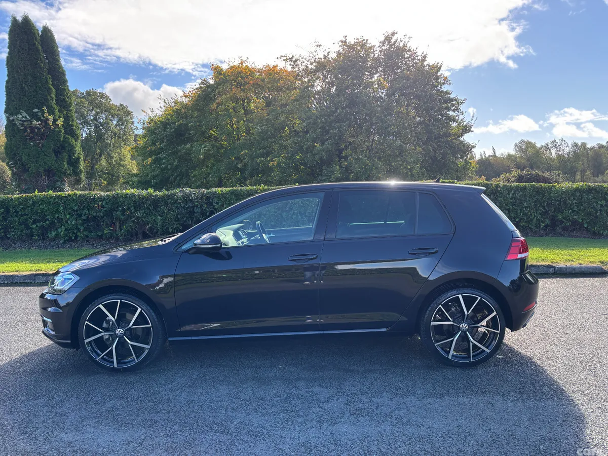 Volkswagen Golf Hatchback, Petrol, 2018, Black