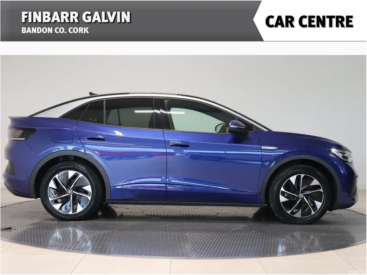 Volkswagen ID.5 Estate, Electric, 2023, Blue