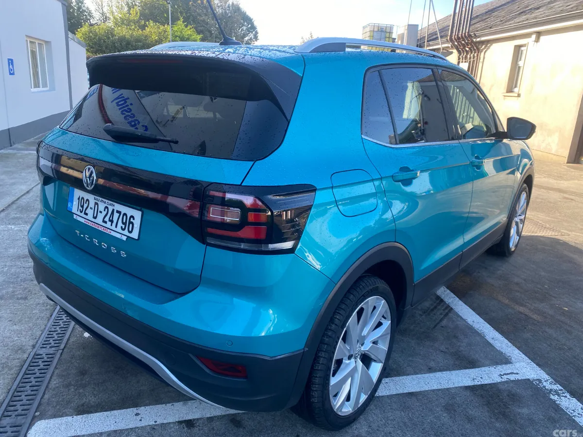 Volkswagen T-Cross Estate/Jeep, Petrol, 2019, Green