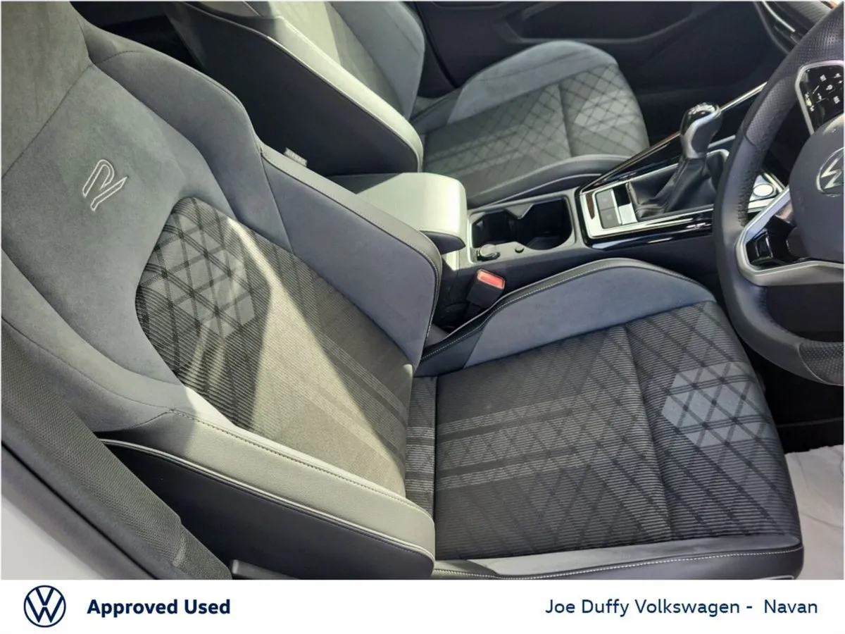 Volkswagen Golf Estate, Diesel, 2024, White