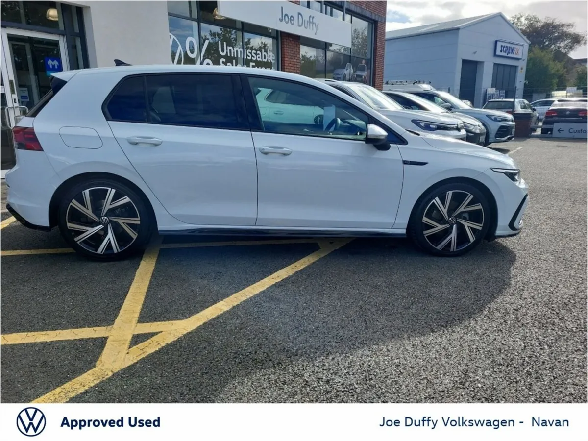Volkswagen Golf Estate, Diesel, 2024, White