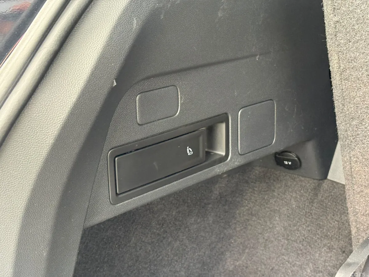 Volkswagen Tiguan SUV, Diesel, 2018, Black