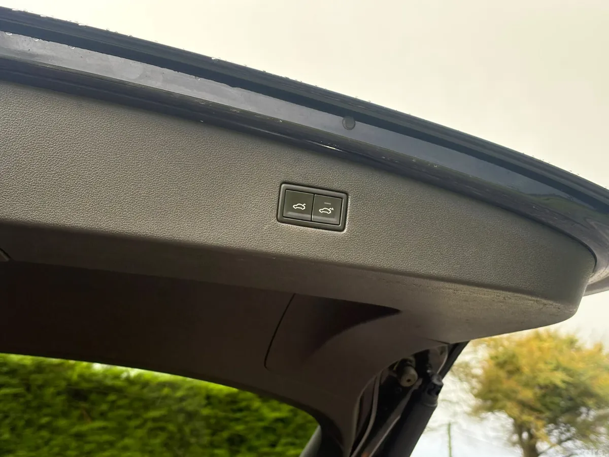 Volkswagen Tiguan SUV, Diesel, 2018, Black