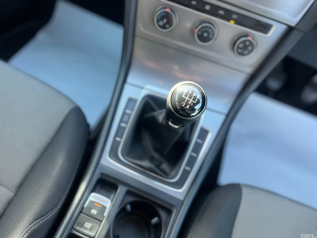 Volkswagen Golf Hatchback, Petrol, 2013, Silver