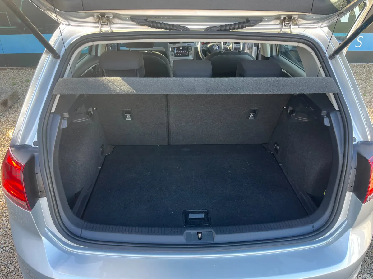 Volkswagen Golf Hatchback, Petrol, 2013, Silver