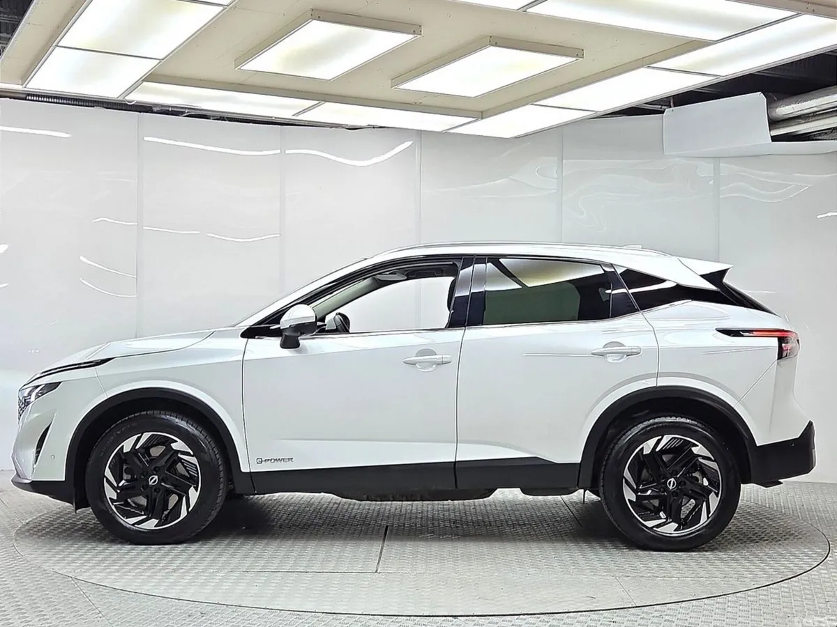 Nissan Qashqai MPV, Petrol Hybrid, 2026, White