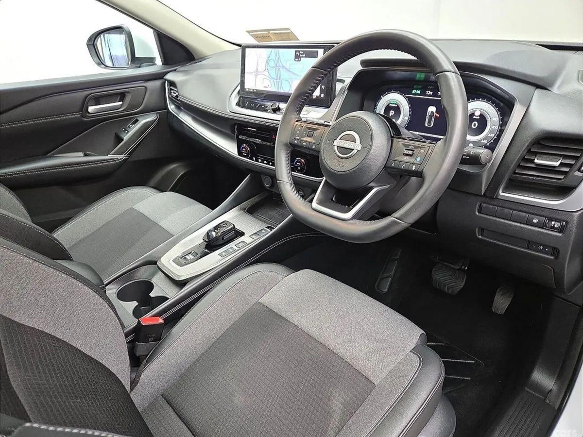 Nissan Qashqai MPV, Petrol Hybrid, 2026, White