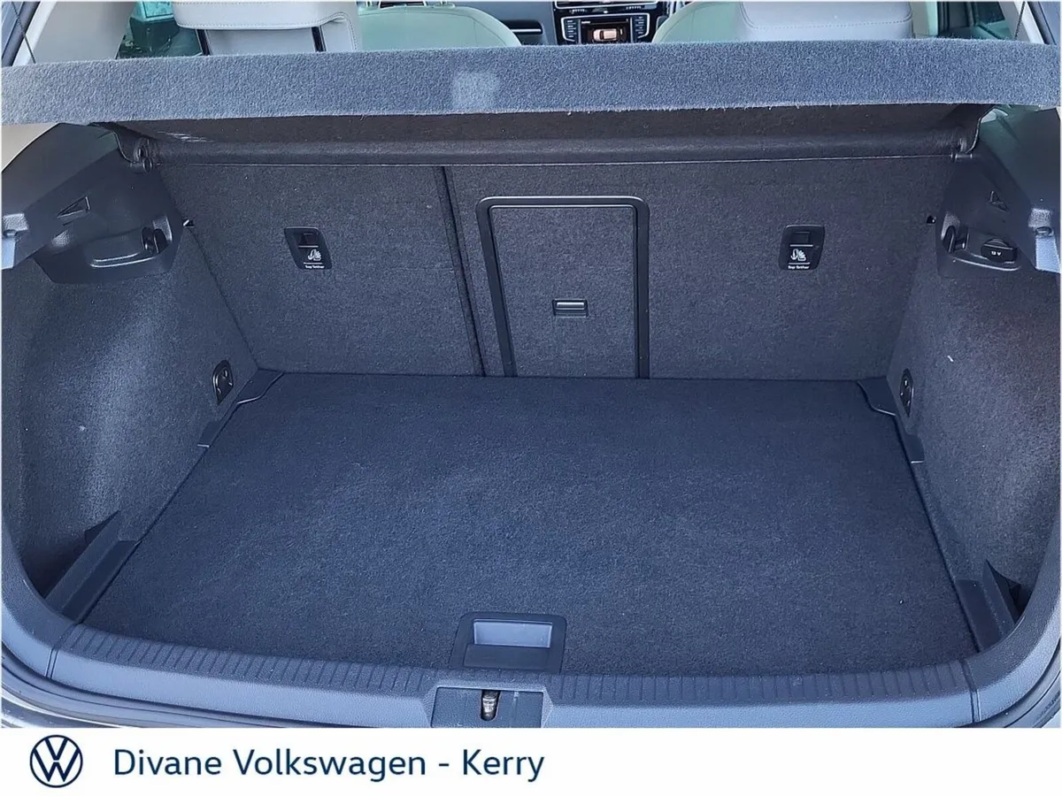 Volkswagen Golf Hatchback, Diesel, 2016, Grey
