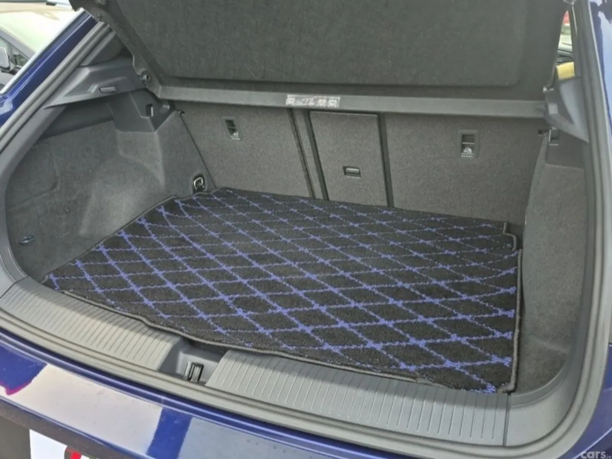 Volkswagen T-Roc SUV, Diesel, 2021, Blue