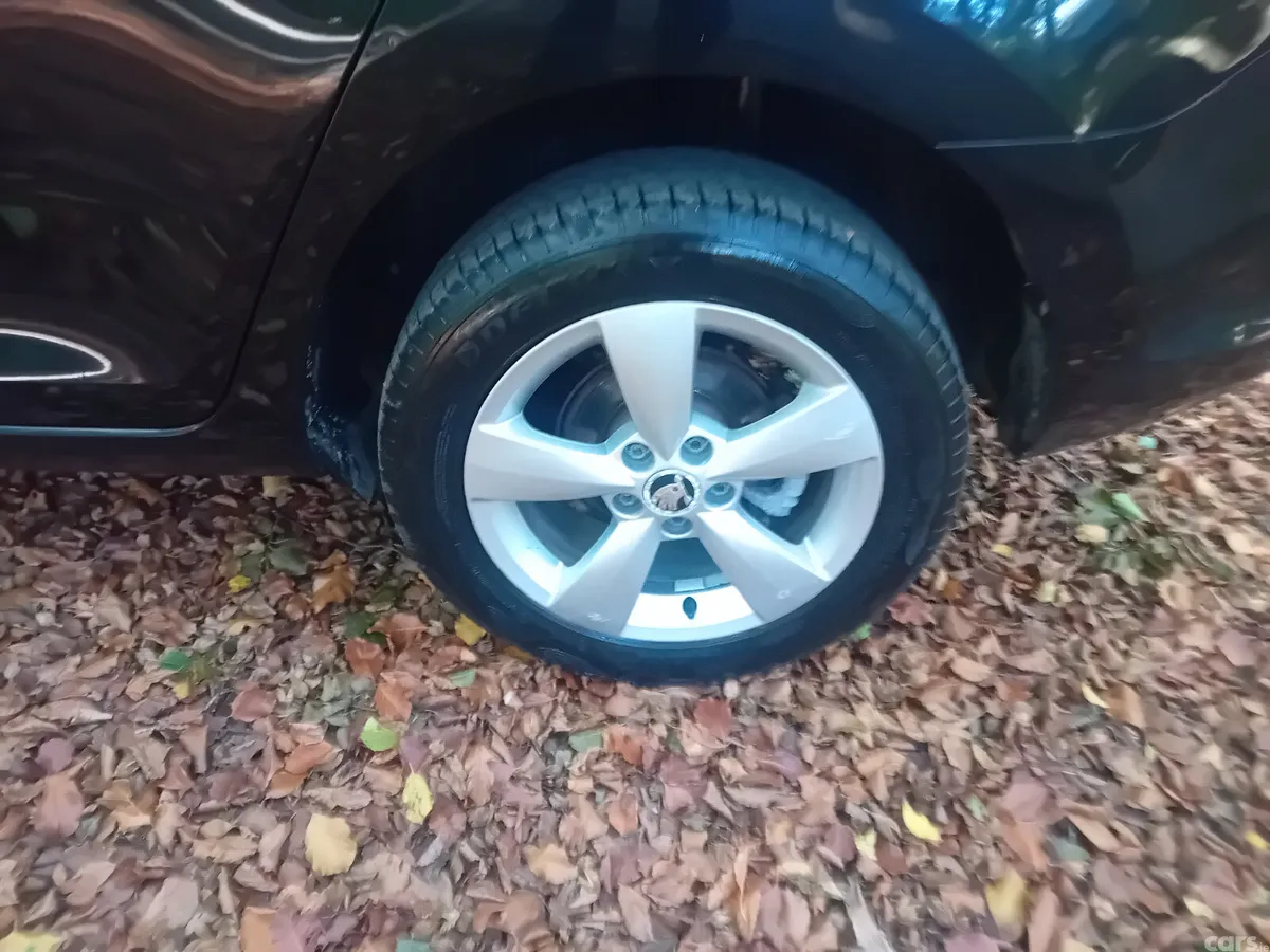 Skoda Rapid Hatchback, Diesel, 2015, Black