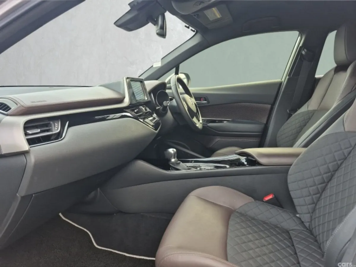 Toyota C-HR SUV, Petrol Hybrid, 2018, Grey