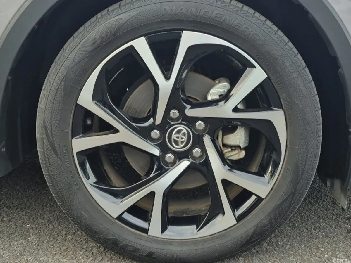 Toyota C-HR SUV, Petrol Hybrid, 2018, Grey