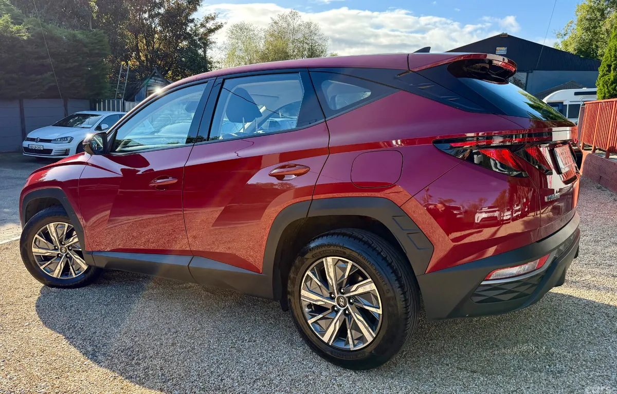 Hyundai Tucson SUV, Petrol Hybrid, 2022, Red
