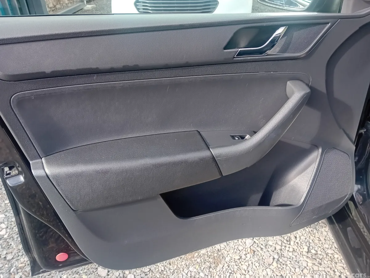 Skoda Rapid Hatchback, Diesel, 2015, Black