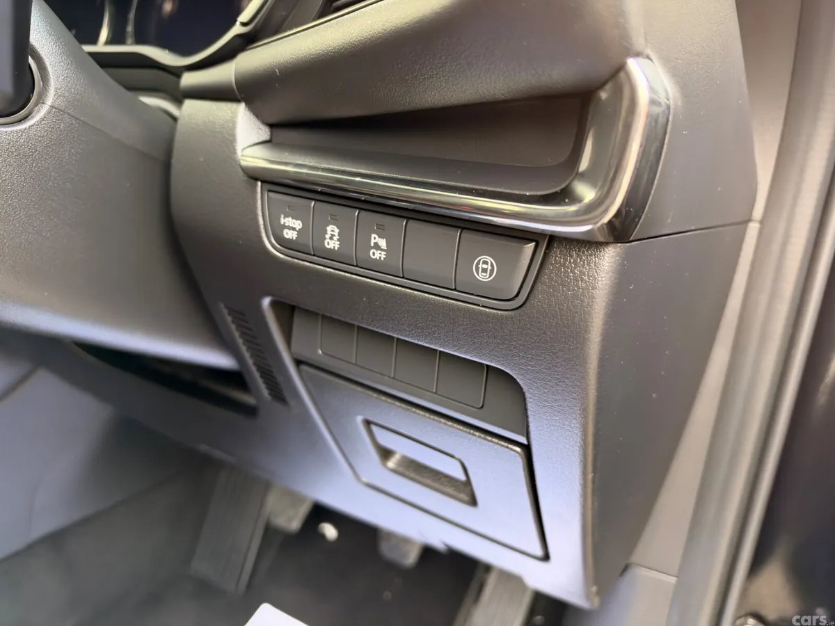 Mazda Mazda3 Saloon, Diesel, 2019, Black
