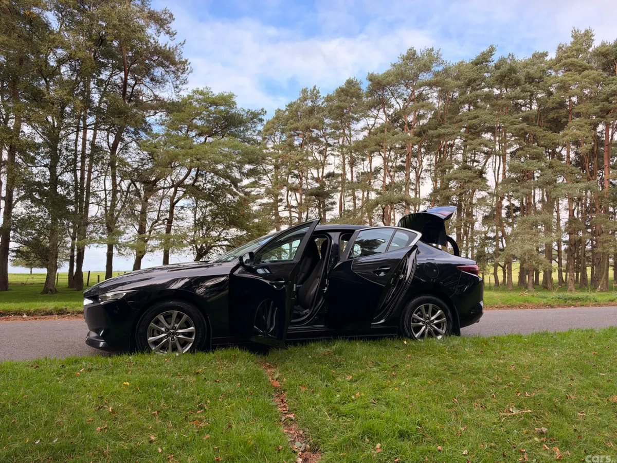 Mazda Mazda3 Saloon, Diesel, 2019, Black