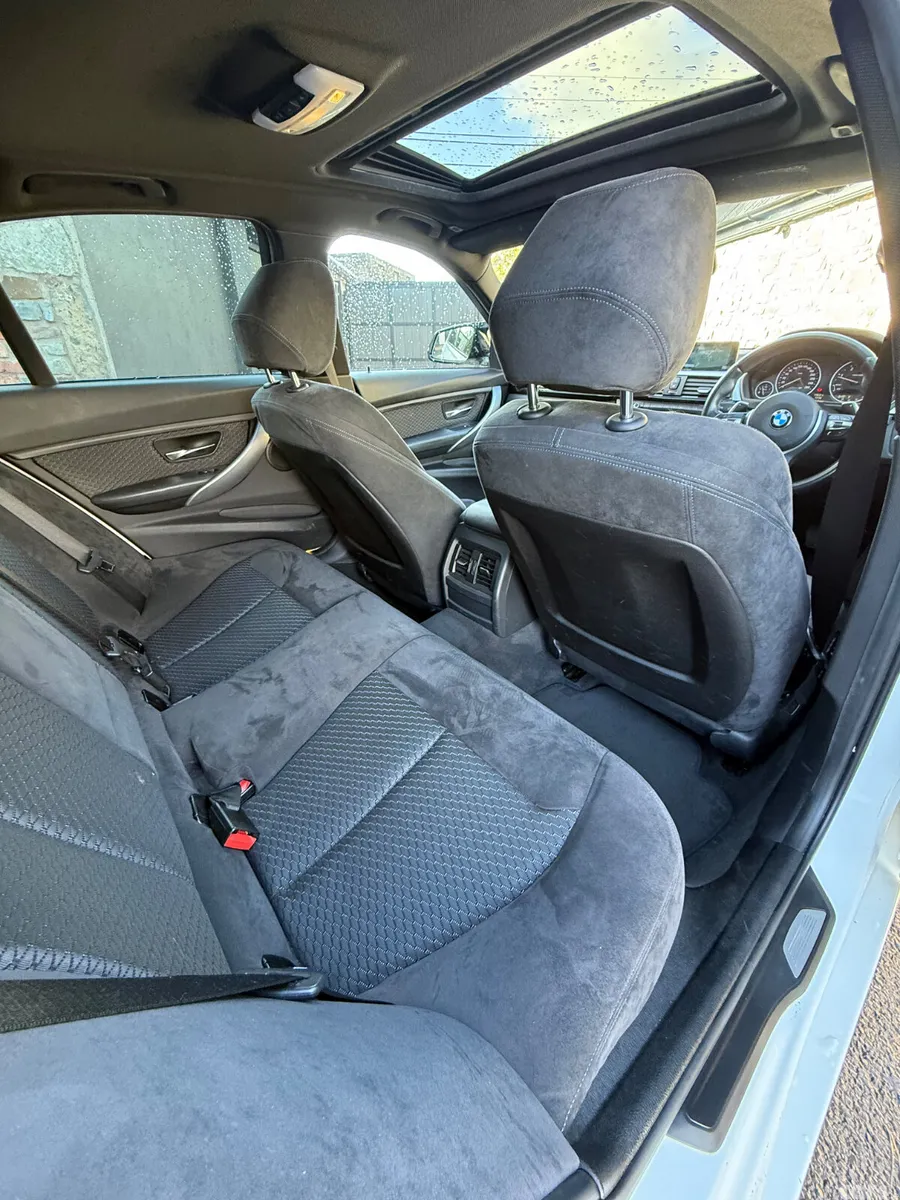 BMW 3-Series Saloon, Diesel, 2013, White