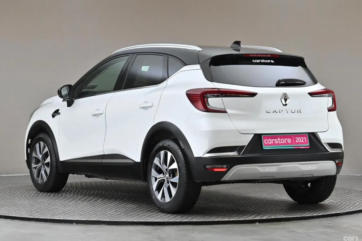 Renault Captur SUV, Petrol, 2021, White