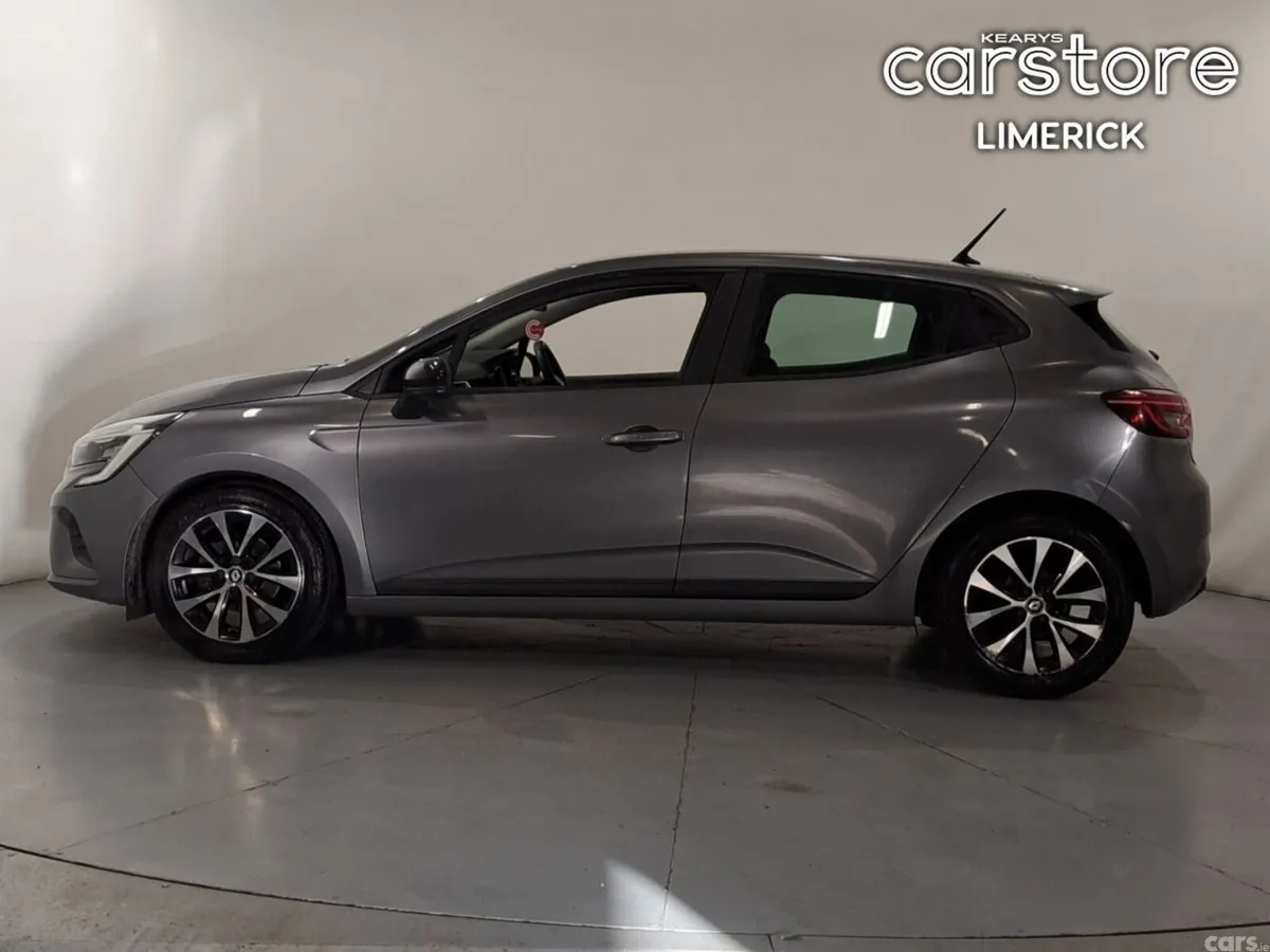 Renault Clio Hatchback, Petrol, 2023, Grey