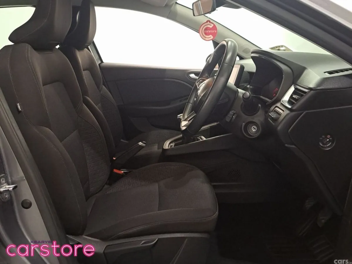 Renault Clio Hatchback, Petrol, 2023, Grey