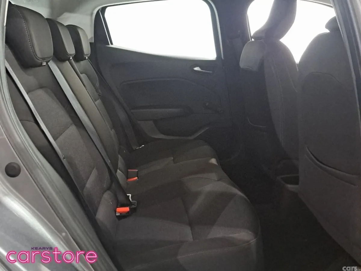Renault Clio Hatchback, Petrol, 2023, Grey